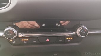 CX-30 Plus 2.0G122 původ ČR -1.majitel 91.tkm - 10