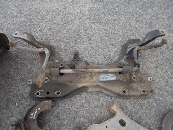 Díly podvozku Foird Transit Connect 1.8DI 55kw - 10