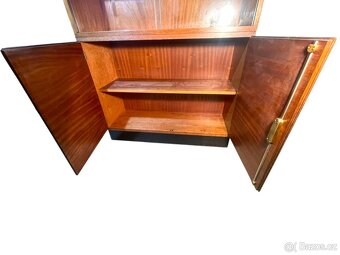 Starožitná knihovna – funkcionalismus - 10