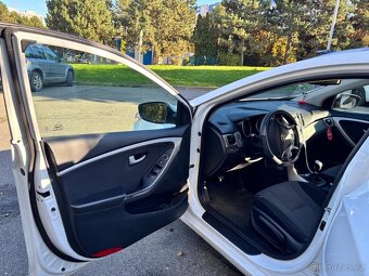 Hyundai i30 2015, 1.6 CRDi - 10