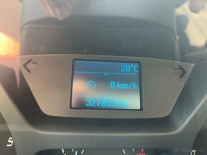 Ford Transit 2,0diesel se skříňovou nástavbou - 10