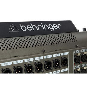 Behringer X32 - 10