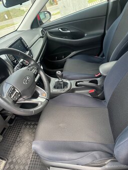 i30 kombi 1,5i 81kW - výbava Comfort 16´´ - km: 44.700 - 10