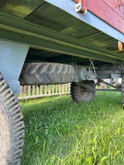 Vlečka za traktor - 10