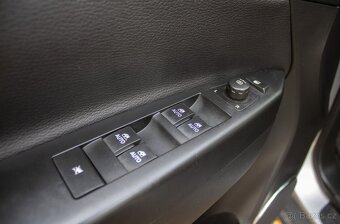 Opel Antara 2.2CDTi krásne zachovalé auto - 10