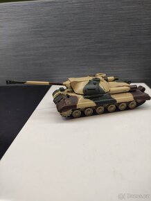 Vojenská technika SSSR 1/72 - 10