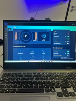 Nadupaný herní notebook lenovo log - 10