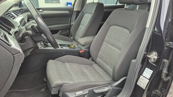 Volkswagen Passat 1.5 TSi 110kw DSG LED ZÁRUKA - 10