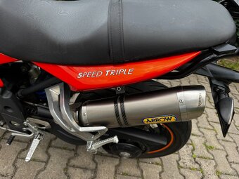 Triumph Speed Triple 1050 - 10