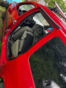 Dacia logan MCV 1.5 DCI 50kW, Na díly - 10