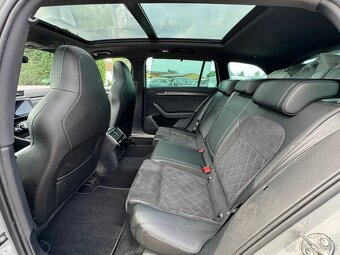 Škoda Superb iV sportline TSI 160kw/webasto/panorama/tažné - 10