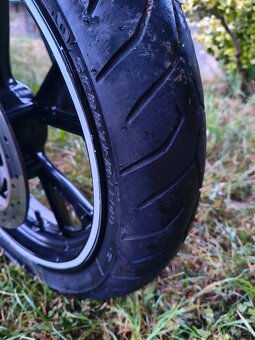 Kymco People 300GTi - 10