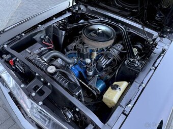 Ford Mustang Convertible z roku 1968 - 10