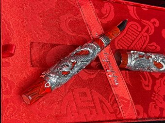 Sběratelské stříbrné plnící pero Montegrappa Bruce-Lee - 10