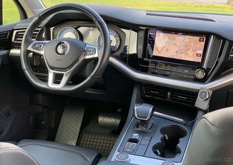 VW Touareg 3.0 TDi 210 kW/DSG/4Motion/Vzduch/Tažné - 10