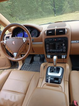 Porsche Cayenne 3.0 nafta - 10