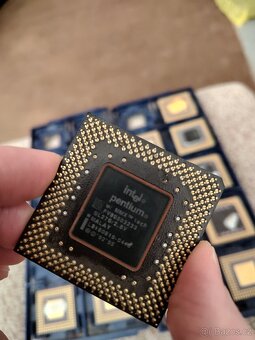 Sbírka starých procesoru 30 kusů - 10