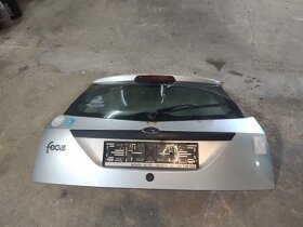 Ford Focus 1.8 D 2000 - 10