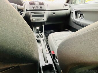 ŠKODA ROOMSTER 1.2 i BENZÍN NAJETO JEN 82 TIS KM - 10