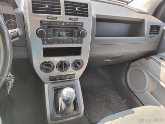 Jeep Compass - 10