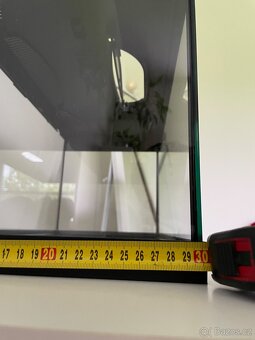 Prodám akvárium s krytem velikost 60 x 30 x 30 cm - 10