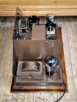 Starožitné rádio Stygor, Incomparable, Francie, 1931 - 10