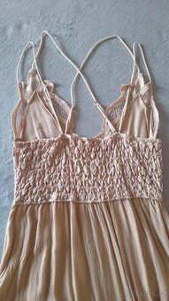 Letní hnědé šaty - 10