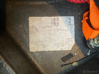 Volkswagen Golf V 1.9 TDI - 10