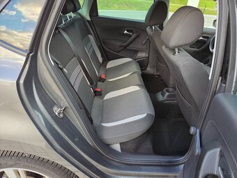 Nabízím k prodeji Volkswagen Polo 6R 1.4 63 kw Nová STK - 10