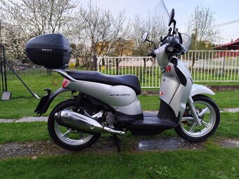 Aprilia Scarabeo 200ie - 10