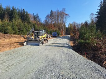 Zemní práce, grejdr, zpevněné plochy - 10