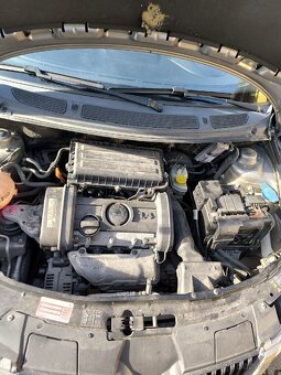 Náhradní díly ze Škoda fabia 2 , 1.4 63kw, 2008, 9202 - 10