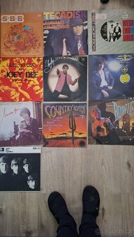 Gramofon Sencor+spousta LP a SP gramofonových desek - 10