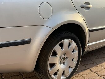 Škoda Superb,2.8 142kW - 10