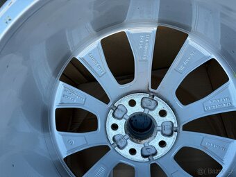 ORIGINÁL Alu Škoda CRATER R19, 5x112 - TOP STAV - 10