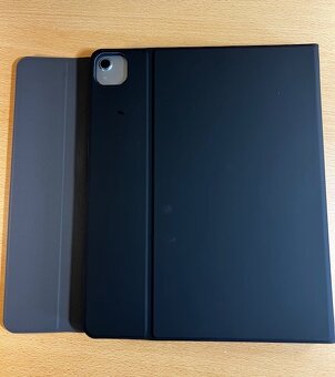 iPad Air 13-inch (M2) 128Gb Wi-Fi + klavesnica ako obal - 10
