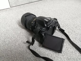 Nikon D5100 + 18-105 mm VR - 10