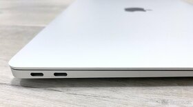Apple Macbook Air 2018 i5/8GB/256GB - 10