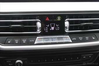 BMW Řada 1 118i 103kW ADVANTAGE ČR (2020) - 10
