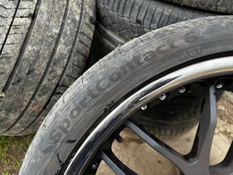 Sada pneu 295/30 a 335/25 R22 - 10