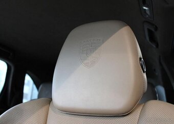 Porsche Cayenne V8 GTS BOSE / SportChrono / Fu benzín - 10