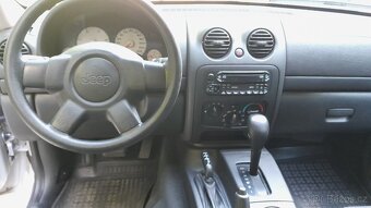 JEEP Cherokke (KJ) 2.8 CRD 110 kW s poruchou motoru - 10