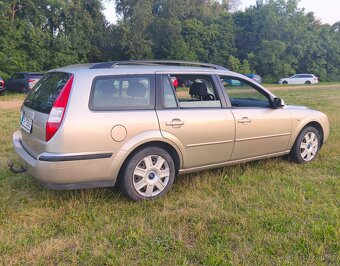 Prodám Ford Mondeo Kombi 2.5i V6 125kW, nová stk - 10