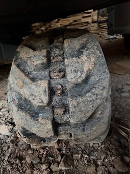 Minibagr Volvo EC25 - 10