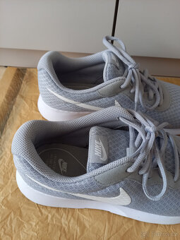 Tenisky NIKE TANJUN - velikost 40.5 - 10