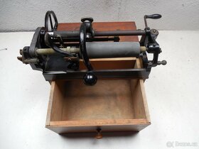 Starý přístroj Parlograf - 10