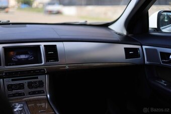 Jaguar XF 2.2 Diesel - 10