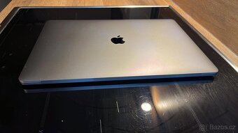 Apple Macbook Pro 15" 16gb Ram / SSD 512gb - 10