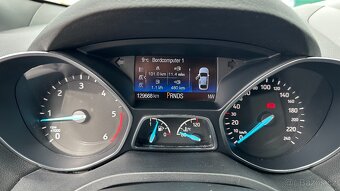 Ford Kuga 2.0TDCi 110kW A/T,ST-line,Stav - 10