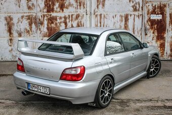 Subaru Impreza 2.0 WRX - 10